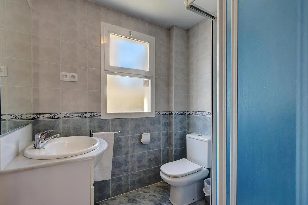 088 Bright And Spacious Andalusian Style Villa With Private Pool Fuengirola